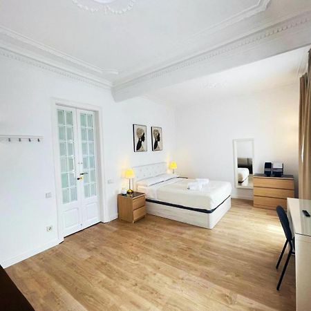 Flor Habitaciones Barcelona Eksteriør bilde