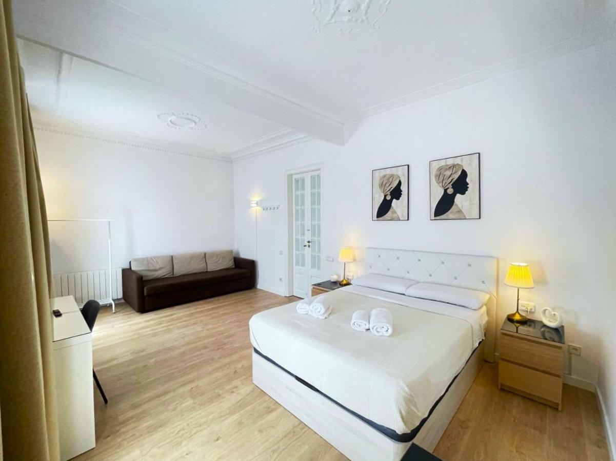 Flor Habitaciones Barcelona Eksteriør bilde