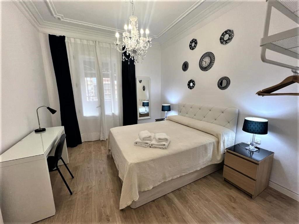 Flor Habitaciones Barcelona Eksteriør bilde